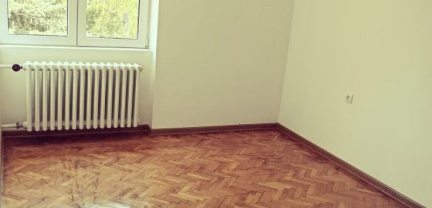 Spratna kuća u Centru