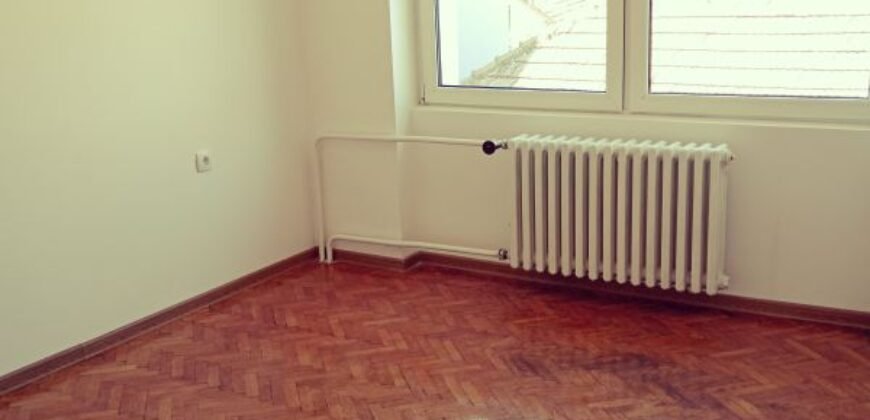 Spratna kuća u Centru