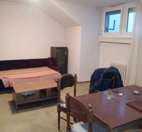 Dvosoban stan na 4. Julu