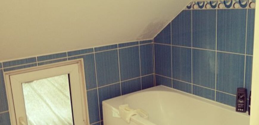 Spratna kuća u Dolji