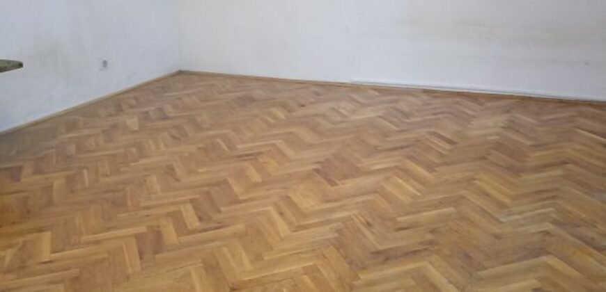 Dvosoban stan na 4. Julu