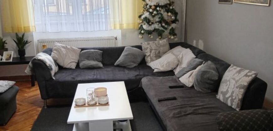 Dve kuće u Centru Zrenjanina