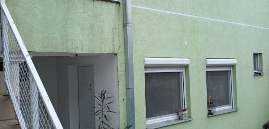 Dve kuće u Centru Zrenjanina