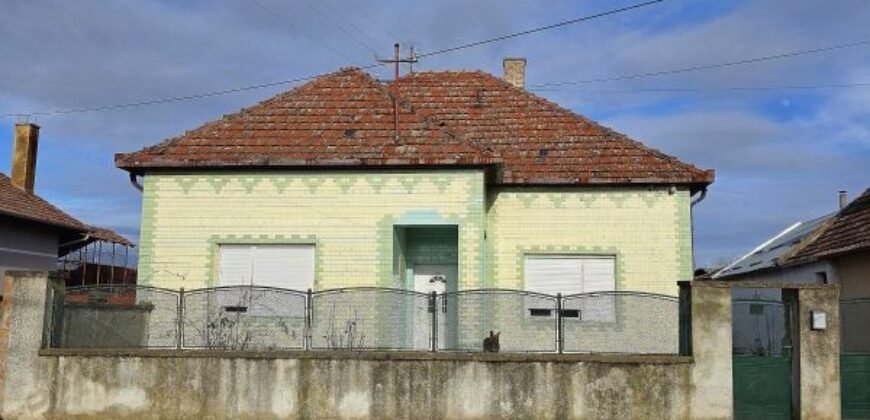 Kuća u centru Ečke