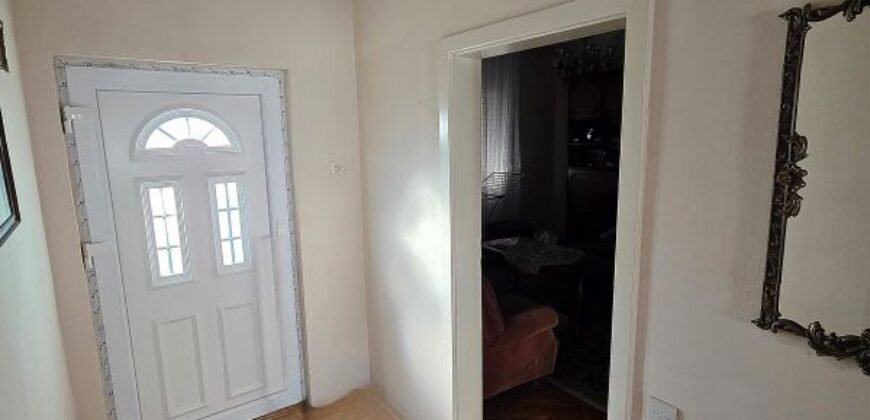 Kuća u centru Ečke