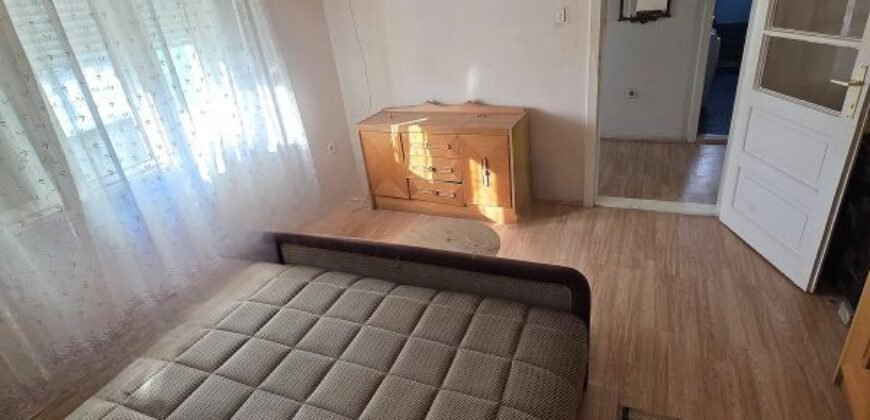 Kuća u centru Ečke