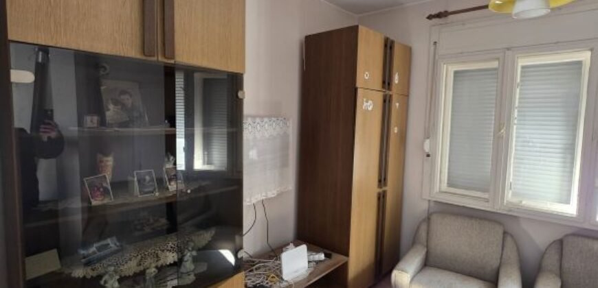 Kuća u centru Ečke