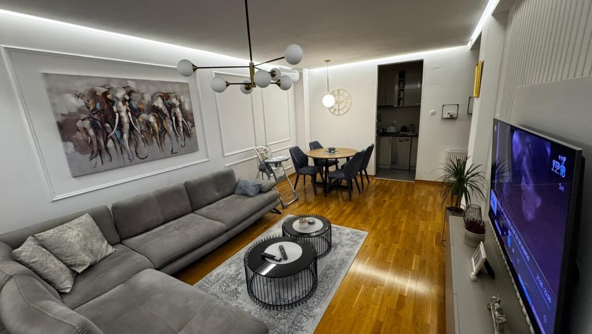 Trosoban stan u Maloj Americi