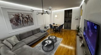 Trosoban stan u Maloj Americi