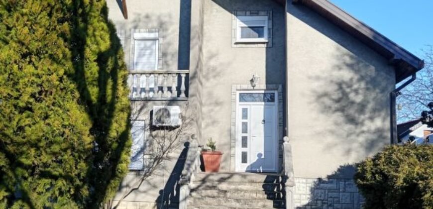 Spratna kuća na Duvanici