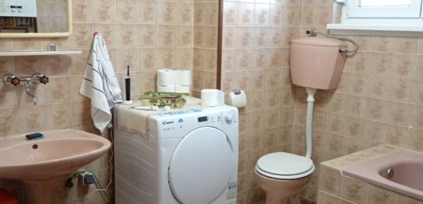 Spratna kuća na Duvanici