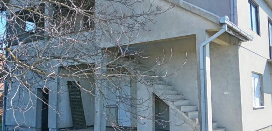 Spratna kuća u Kleku