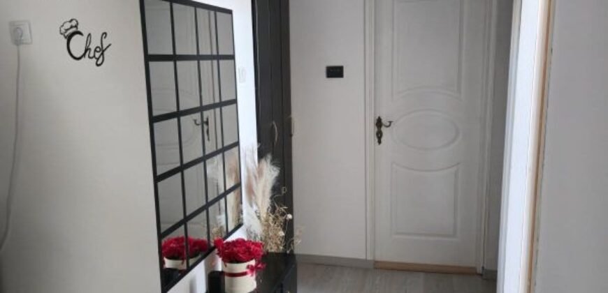 Četvorosoban stan u naselju Brigadira Ristića