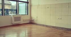 Trosoban stan u Centru