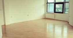 Trosoban stan u Centru