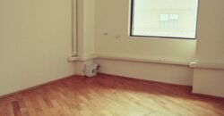 Trosoban stan u Centru