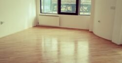 Trosoban stan u Centru