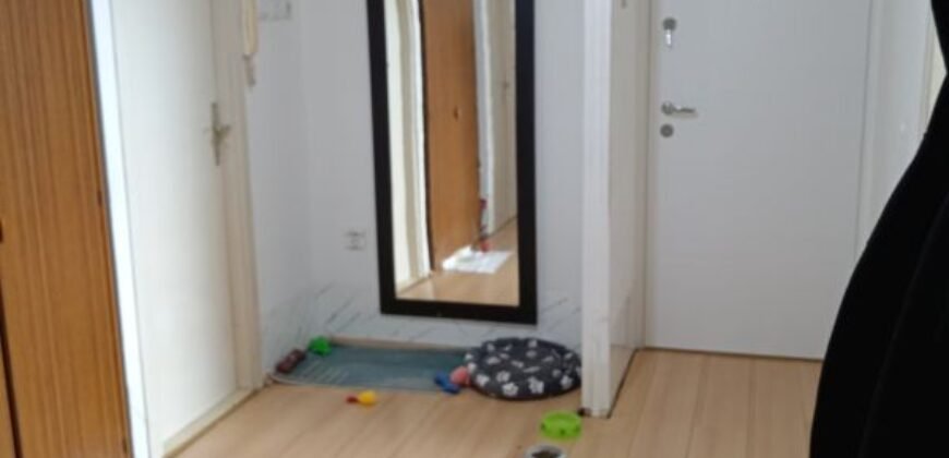 Trosoban stan na Bagljašu