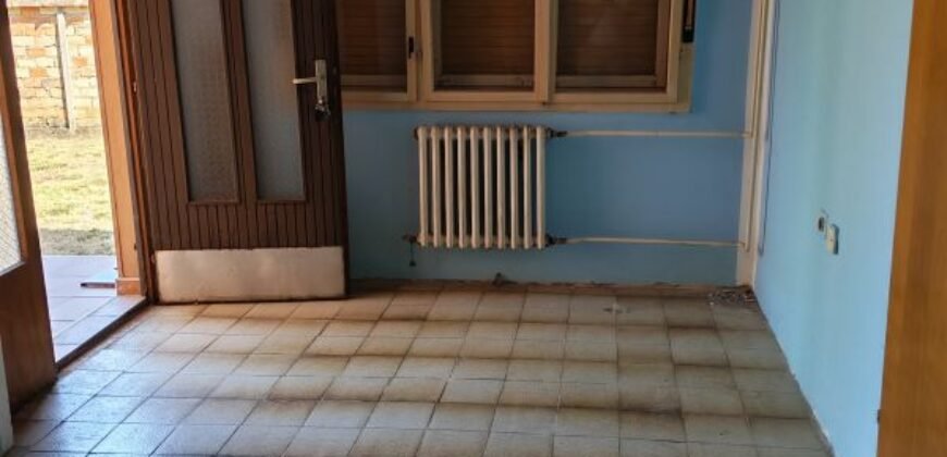 Spratna kuća na Zelenom polju