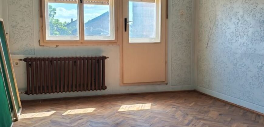 Spratna kuća na Zelenom polju