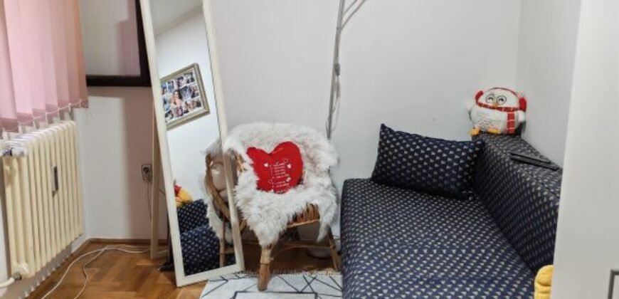 Trosoban stan u Brigadira Ristića