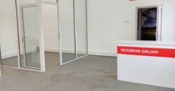 Poslovni objekat u Titelu